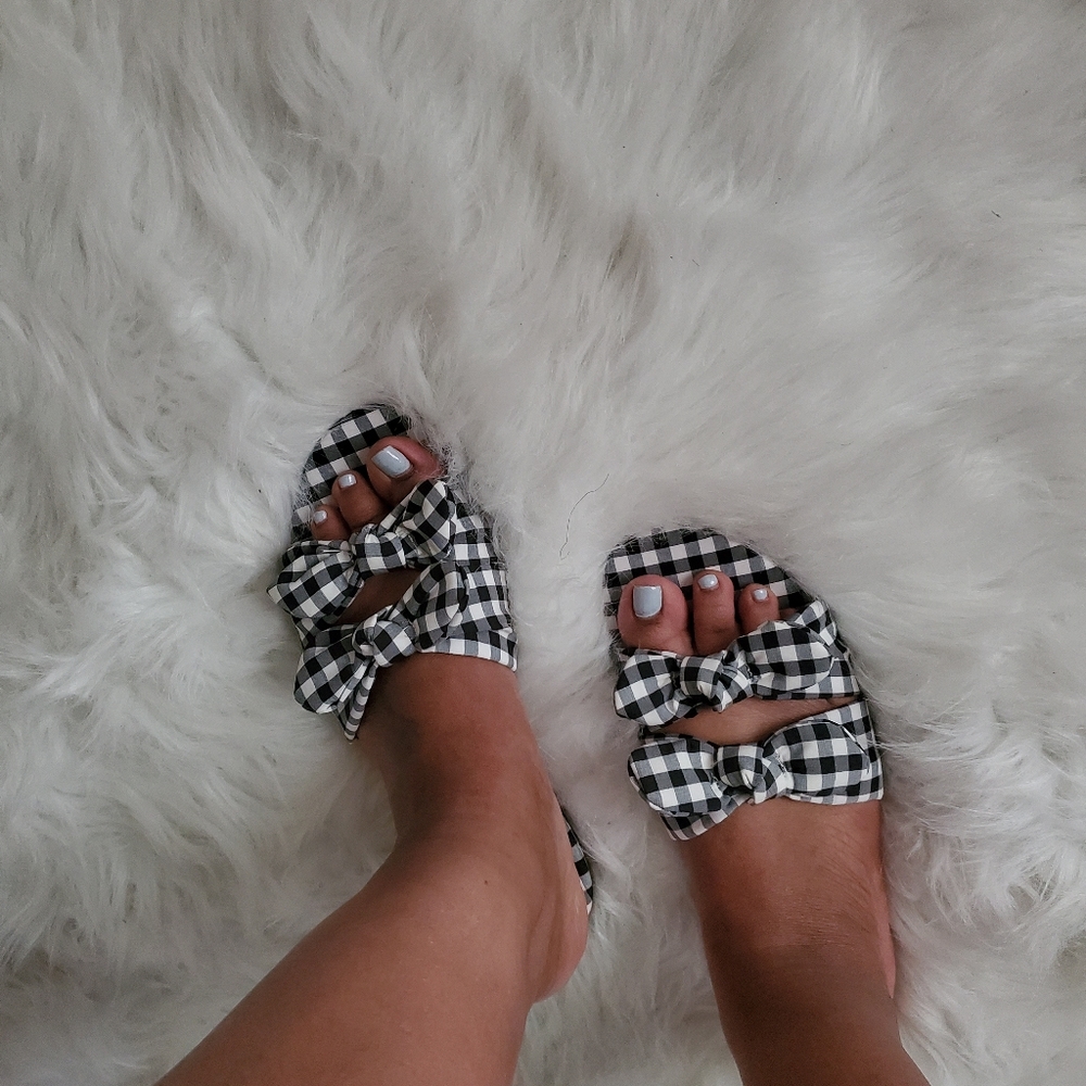 Double Bowtie Sandal